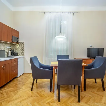 Füzérradványi Kastély üdülőház, Károlyi-kastély Füzérradvány