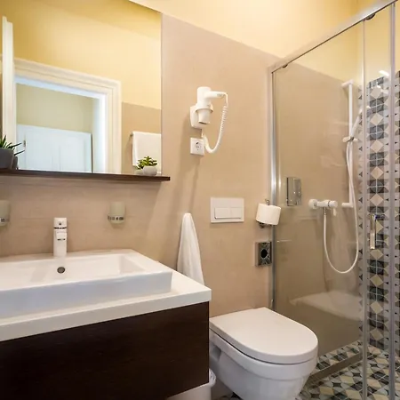 Füzérradványi Kastély üdülőház, Károlyi-kastély Füzérradvány