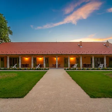 Appartement Füzérradványi Kastély üdülőház, Károlyi-kastély Füzérradvány Fuzerradvany